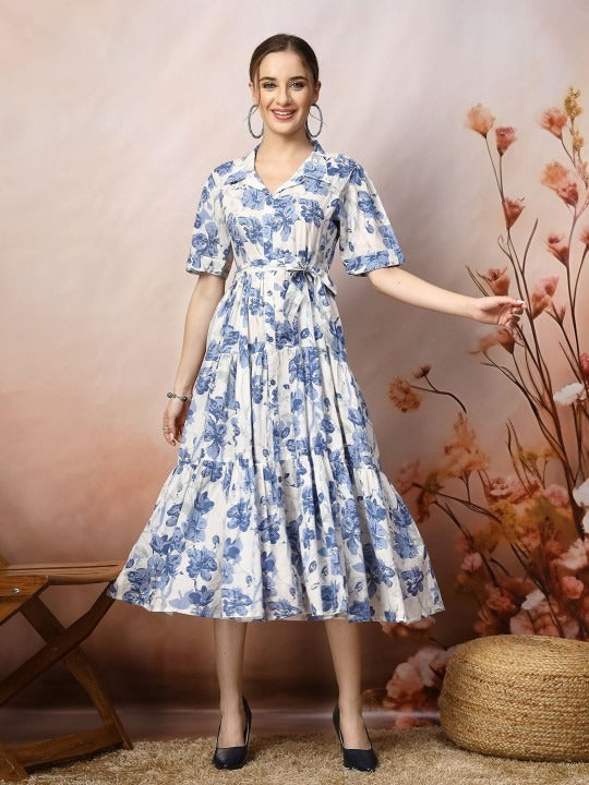 Women's Floral Print Fit & Flare Maxi Dress M / Blue Women's Floral Print Fit & Flare Maxi Dress M / Blue