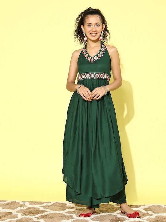 hunter green formal long dress Embellished Green Bridal North Indian Lehenga Wedding Dress MEDIUM