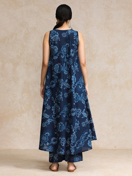 Women Floral Printed Regular Pure Cotton Kurta with Trousers VitansEthnics