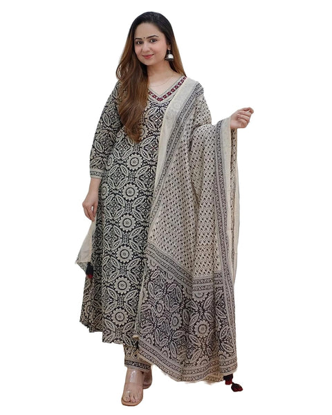 Women Floral Printed Straight Kurta and Pant Set with Dupatta, Indian Suit Sets VitansEthnics