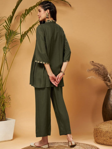 Women Zari Embroidered Shirt Collar Tunic Top With Palazzos Co-Ords Set VitansEthnics
