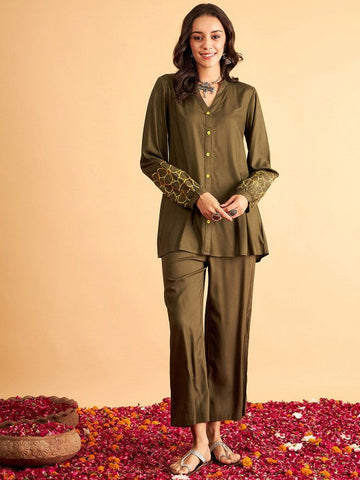 Women Embroidered Shirt-Collar Shirt With Trouser Co-Ords Set VitansEthnics