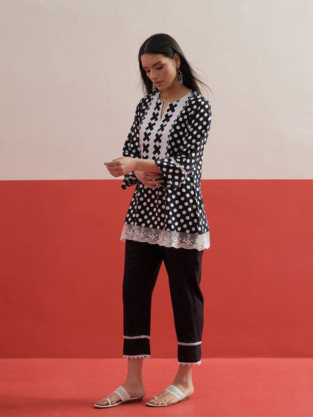 Women Printed Regular Thread Work Kurti with Trousers Co-ords Set VitansEthnics
