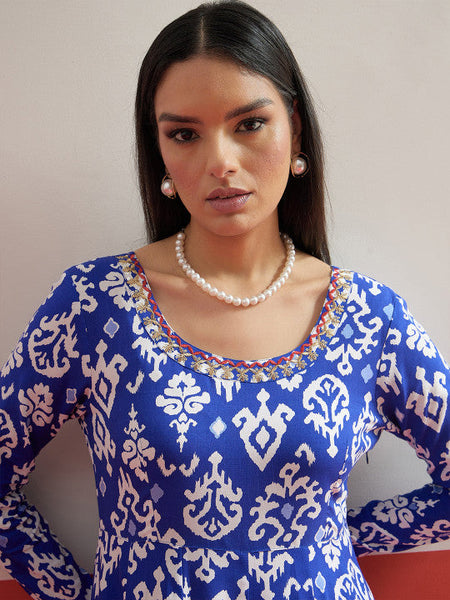 Wome Ethnic Motifs Printed Panelled Thread Work Kurta with Palazzos Co-ords Set VitansEthnics