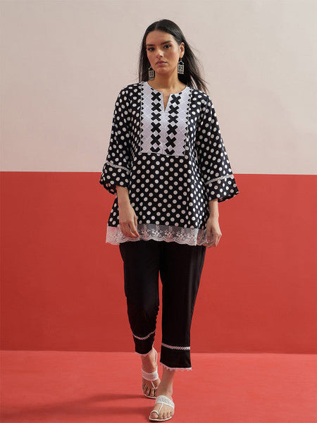 Women Printed Regular Thread Work Kurti with Trousers Co-ords Set VitansEthnics