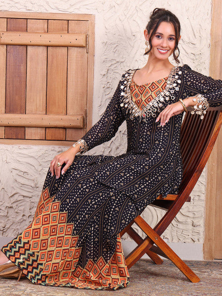Women Printed V-Neck Tunic & Sharara Co-ords Set VitansEthnics
