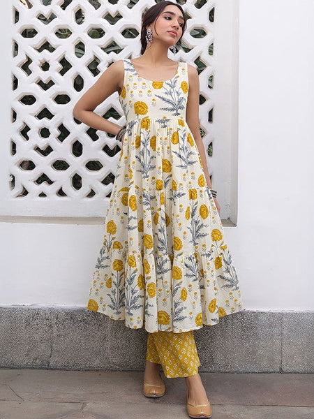 Women Off White Pure Cotton Floral Printed Tiered Kurta Pant Set VitansEthnics