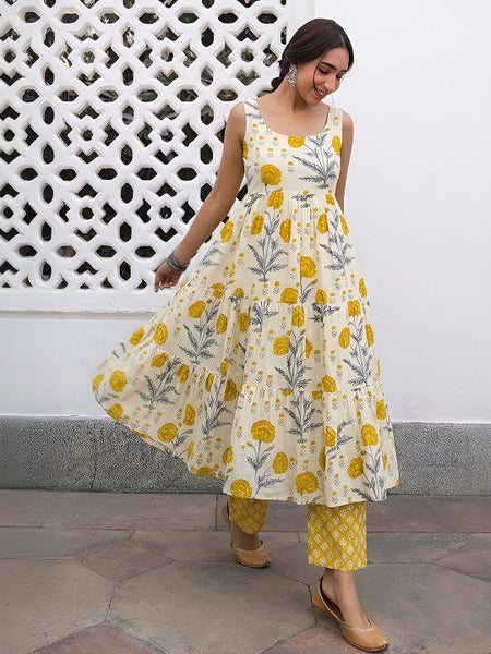 Women Off White Pure Cotton Floral Printed Tiered Kurta Pant Set VitansEthnics