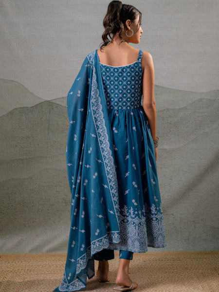 Women Ethnic Motifs Embroidered Empire Thread Work Pure Cotton Kurta with Trousers & With Dupatta VitansEthnics