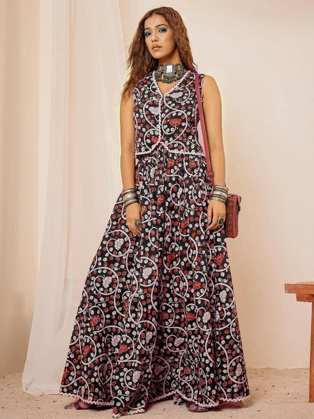 Women Black Floral Printed Pure Cotton Top With Skirt Co-Ords Set VitansEthnics