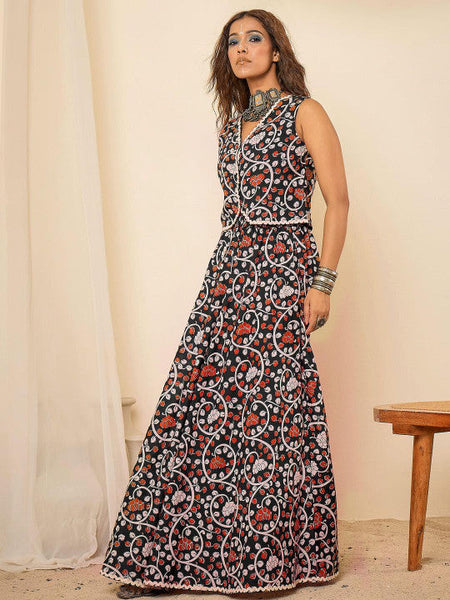 Women Black Floral Printed Pure Cotton Top With Skirt Co-Ords Set VitansEthnics