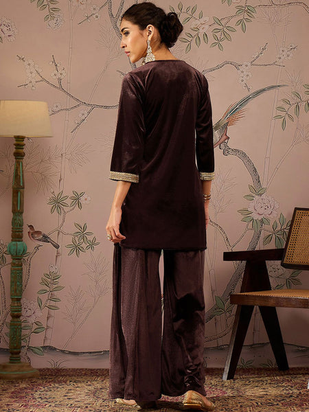Women Floral Embroidered Thread Work Velvet Kurti With Trousers Set VitansEthnics
