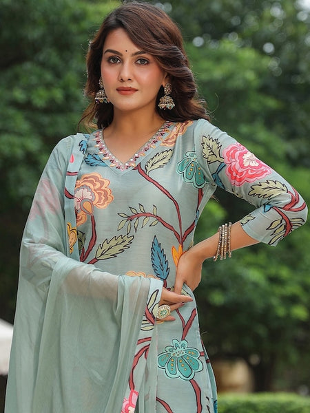 Women Floral Printed V-Neck Straight Kurta & Trousers With Dupatta