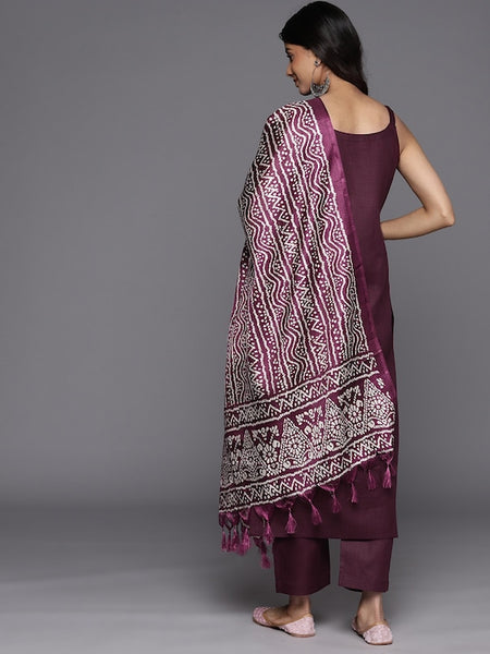 Copy of Women Ethnic Motifs Embroidered Thread Work Pure Cotton Kurta Set VitansEthnics