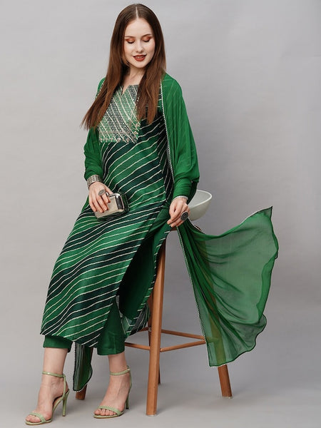 Women Leheriya Printed Thread Work Kurta With Trousers & Dupatta