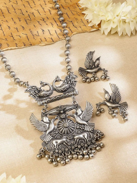 Women Silver-Plated Traditional Vinatge Jewellery Set VitansEthnics