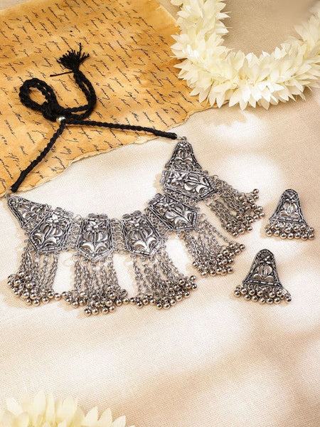 Women Silver-Plated Cubic Zirconia-Studded & Beaded Traditional Jewellery Set VitansEthnics