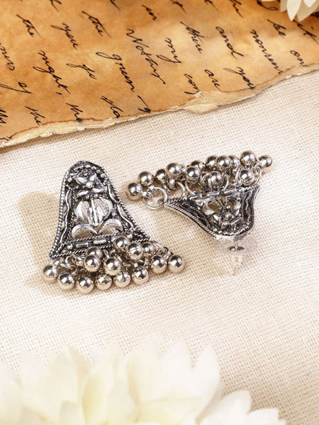 Women Silver-Plated Cubic Zirconia-Studded & Beaded Traditional Jewellery Set VitansEthnics