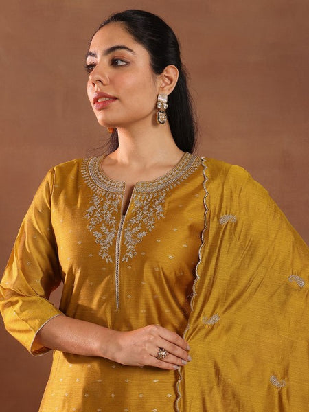 Floral Embroidered Thread Work Chanderi Silk Straight Kurta with Trousers & Dupatta Set
