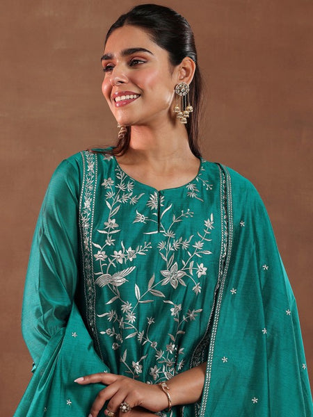 Floral Embroidered Chanderi Silk Kurta With Trousers & Dupatta Set