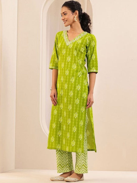 Women Green Floral Printed Regular Thread Work Kurta with Trousers & With Dupatta Set VitansEthnics