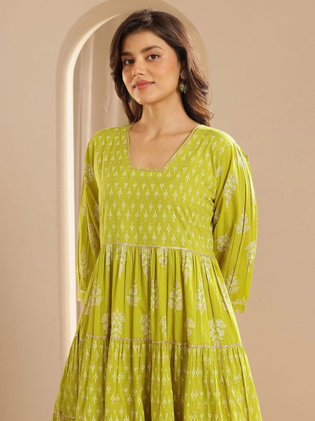 Women Floral Printed Pleated Kurta with Trousers & With Dupatta Set VitansEthnics