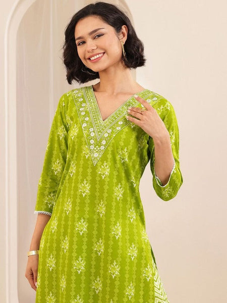 Women Floral Printed Regular Thread Work Kurta with Trousers & With Dupatta Set VitansEthnics