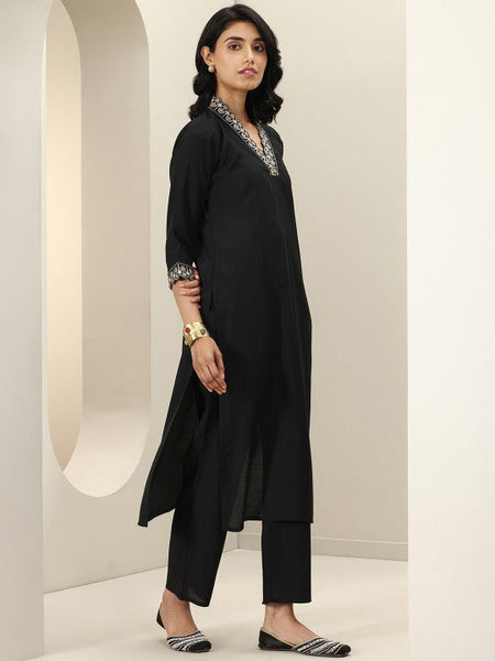 Women Ethnic Motifs Yoke Design Regular Sequinned Kurta with Trousers & With Dupatta VitansEthnics