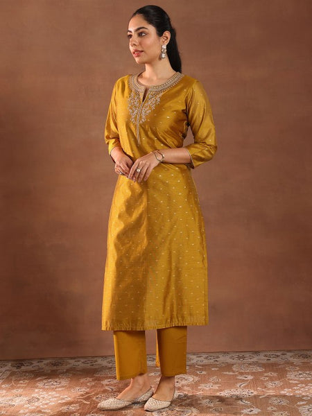 Floral Embroidered Thread Work Chanderi Silk Straight Kurta with Trousers & Dupatta Set
