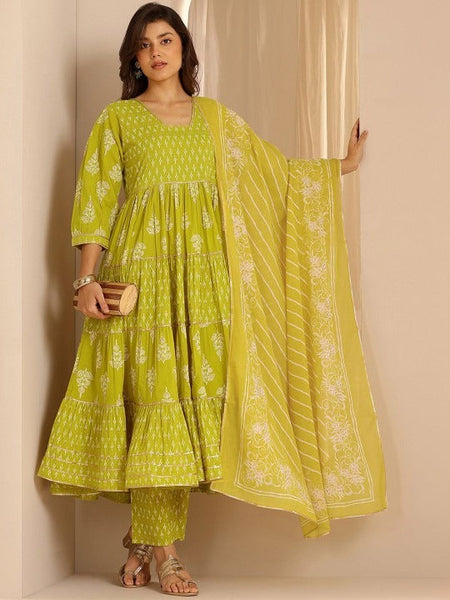 Women Floral Printed Pleated Kurta with Trousers & With Dupatta Set VitansEthnics