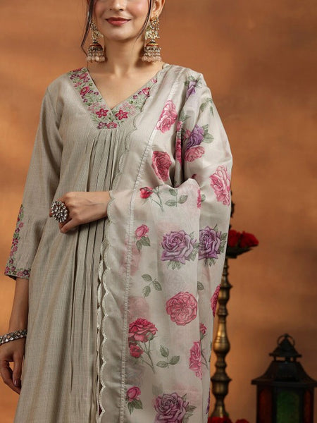 Floral Embroidered Pleated Thread Work Kurta with Trouser & Dupatta Set