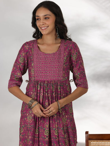 Women Pink Floral Printed Pleated Sequinned Straight Kurta with Trousers & Dupatta