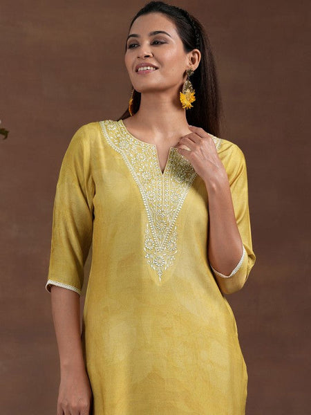 Women Floral Yoke Design Thread Work Notch Neck Straight Kurta with Trousers & Dupatta Set VitansEthnics