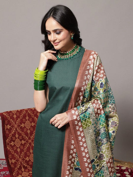 Women Regular Halter Neck Kurta With Trousers & Dupatta Set VitansEthnics