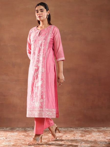 Floral Embroidered Chanderi Silk Kurta With Trousers & Dupatta Set