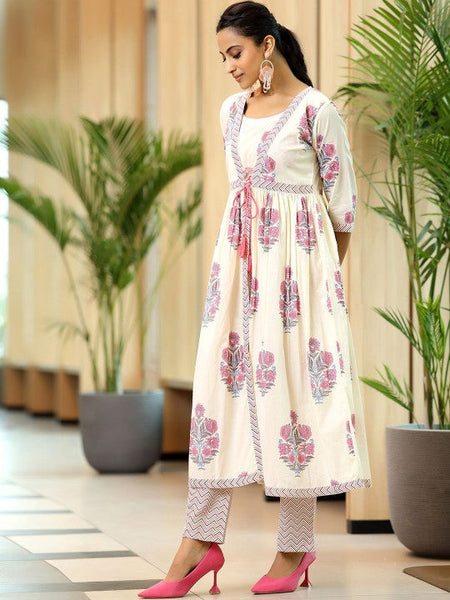 Women Pink Square Neck Floral Printed Pleated Pure Cotton A Line Kurta with Trouser VitansEthnics