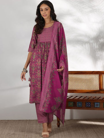 Women Pink Floral Printed Pleated Sequinned Straight Kurta with Trousers & Dupatta