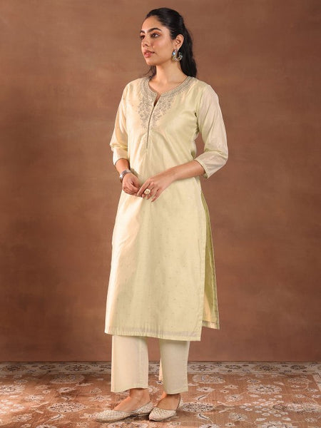 Floral Woven Design Thread Work Chanderi Silk Kurta With Trouser & Dupatta