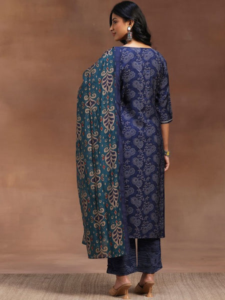 Women Blue Floral embroidered Zari Kurta With Trousers & Dupatta