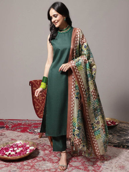 Women Regular Halter Neck Kurta With Trousers & Dupatta Set VitansEthnics