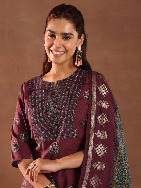 Women Floral Printed Thread Work Straight Kurta With Trousers & Dupatta Set VitansEthnics