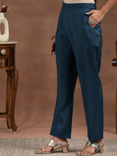 Women Floral Printed Thread Work Straight Kurta With Palazzos & Dupatta Set VitansEthnics