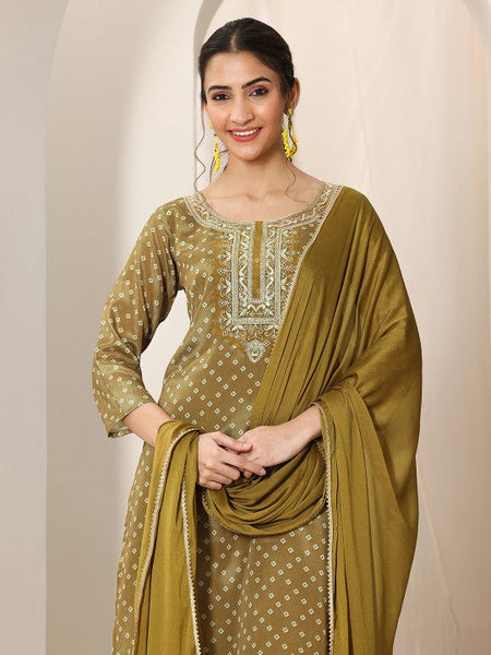 Women Bandhani Printed Scoop Neck Thread Work Straight Kurta With Trouser & Dupatta Set VitansEthnics