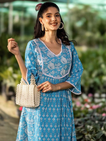 Women Floral Printed A-Line Kurta With Trouser Set VitansEthnics