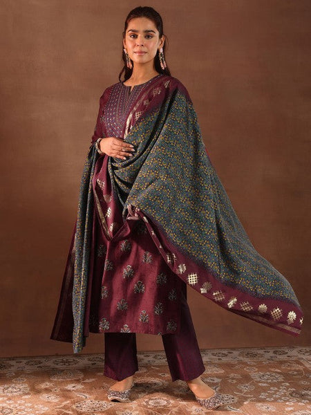 Women Floral Printed Thread Work Straight Kurta With Trousers & Dupatta Set VitansEthnics
