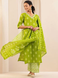 Women Green Floral Printed Regular Thread Work Kurta with Trousers & With Dupatta Set VitansEthnics
