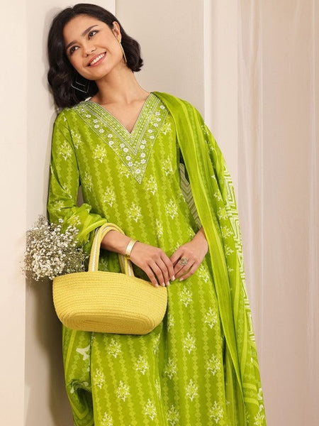 Women Floral Printed Regular Thread Work Kurta with Trousers & With Dupatta Set VitansEthnics