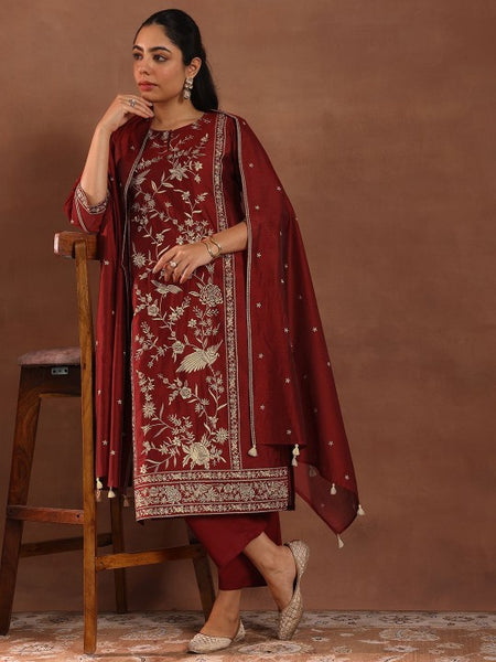 Floral Embroidered Chanderi Silk Kurta With Trousers & Dupatta Set