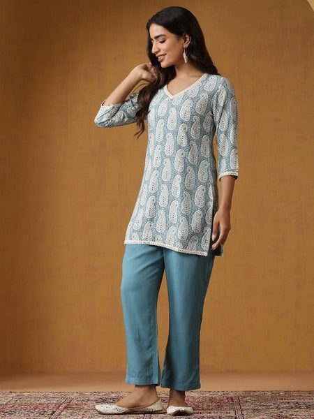 Women Paisley Printed Regular Straight Above Knee Kurta with Palazzos & Dupatta Set VitansEthnics