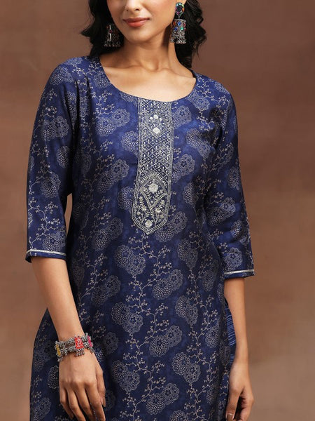 Women Blue Floral embroidered Zari Kurta With Trousers & Dupatta